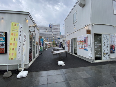 jiyuken09.jpg(56715 byte)
